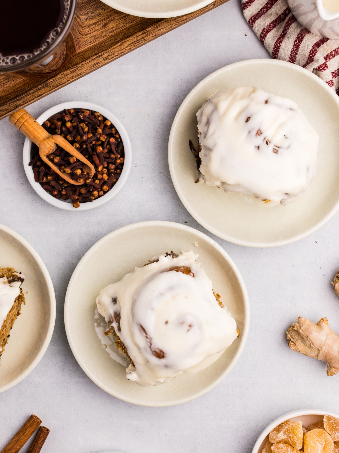 Frosted Gingerbread Cinnamon Rolls